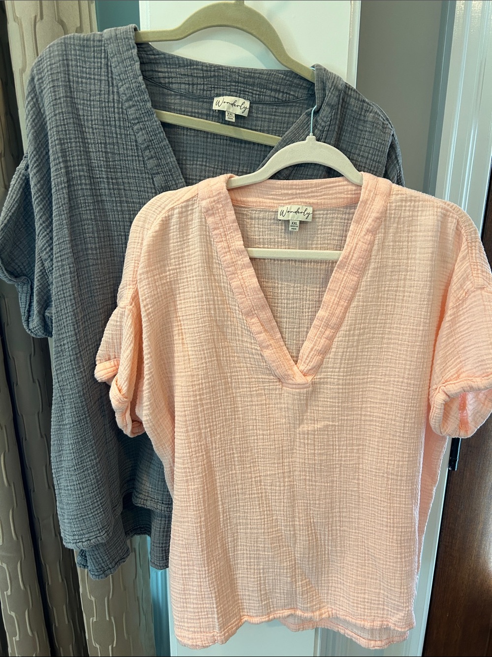 Wonderly Peach and Gray Gauze V-Neck Short Sleeve Tops